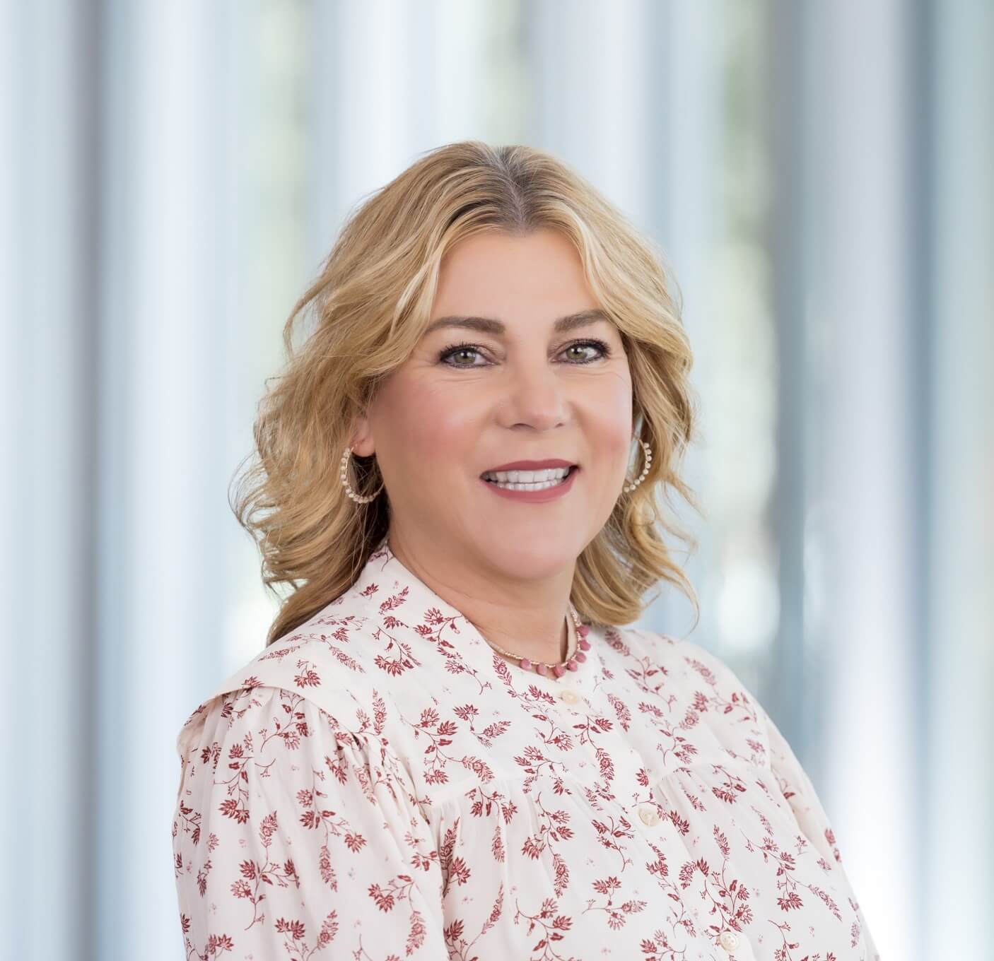 angela braun headshot